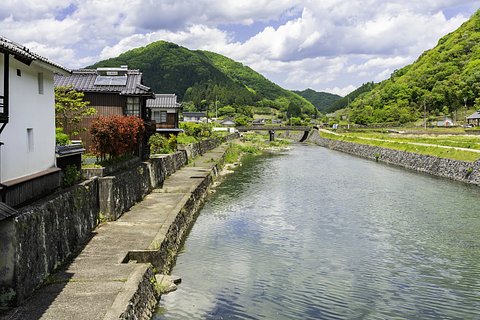 佐用郡佐用町の老人ホーム 介護施設一覧 介護のほんね
