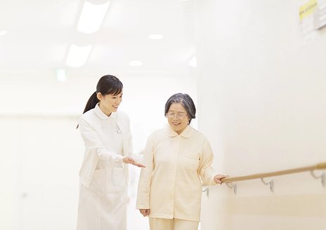 訪問リハビリテーションとは 医療保険 介護保険の適用額や利用条件を紹介 介護のほんね