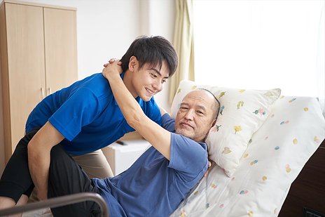介護ベッドはレンタルと購入のどちらがお得？ メリット