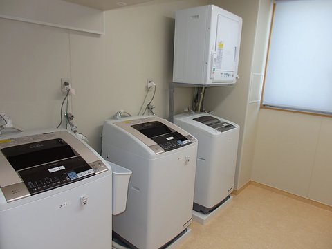 オリーブ柏原 ご自由に使える洗濯機です