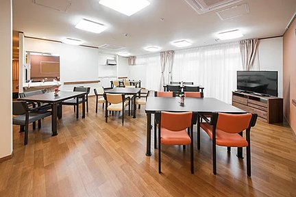 エイジフリーハウス横浜岡津町 食堂・談話室 特徴画像