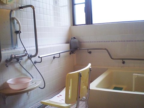 グループホームひばり 浴室