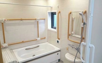 ヒューマンライフケア大泉学園グループホーム 浴室