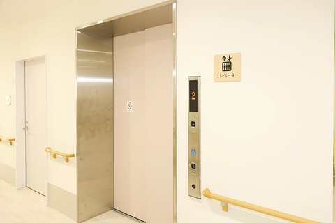 ケヤキ倶楽部大間木 【エレベーター】