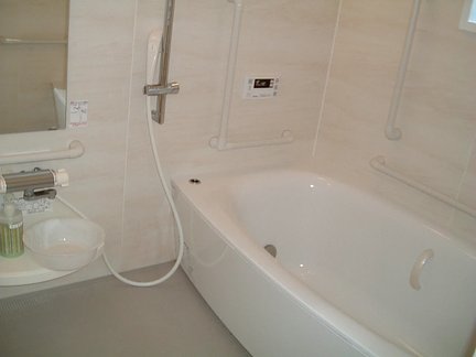 シニアホーム梅里 浴室 特徴画像