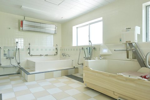 スパビレッジ・ホリカワ 介護浴室