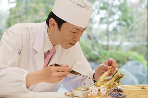 サンシティ横浜 高級料亭、ホテルなど豊富な経験と確かな腕を持つ一流の職人たち