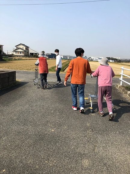 愛の家グループホーム豊田高岡 散歩 特徴画像