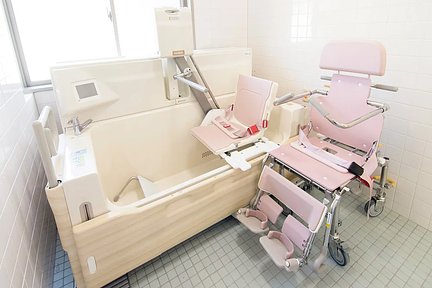 フィオレ・シニアレジデンス池田 介護浴室 特徴画像